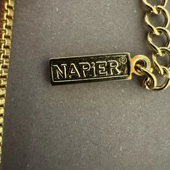 Napier Bar Necklace - Picture 5 of 7